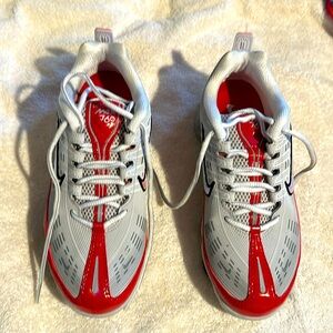 Only worn once inside. Great condition. Nike Air Vapormax 360.